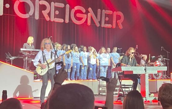  WKHS choir performs with Foreigner