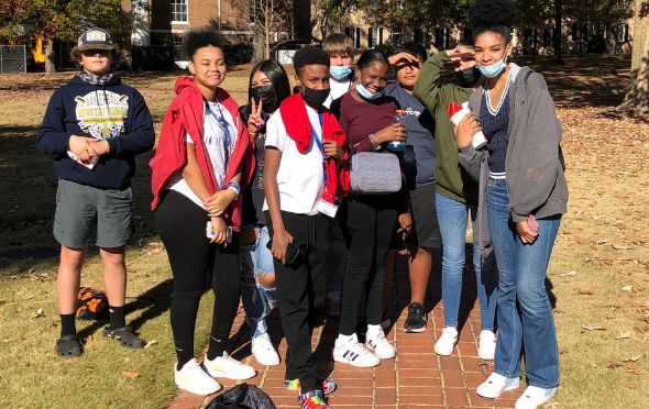  students tour the University of South Carolina